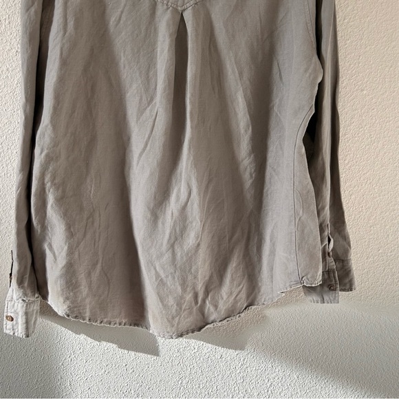 Democracy Taupe Button Up Long Top Women Size XL - Picture 6 of 9